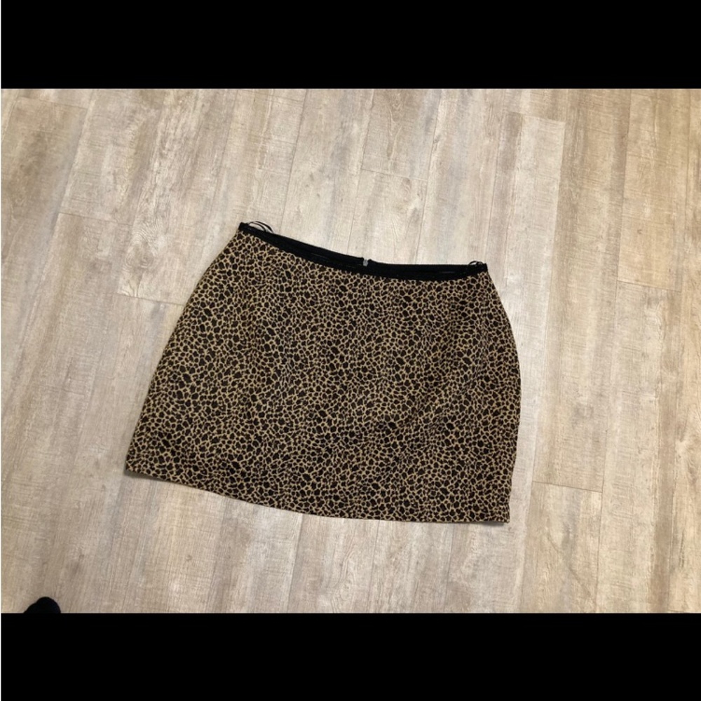 Leopard skirt